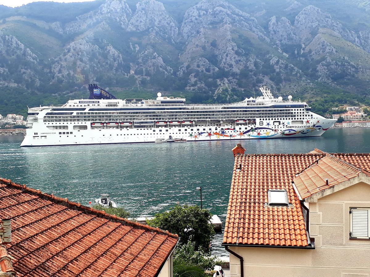 Apartments Krstos Place Kotor Eksteriør billede